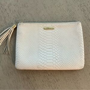 GiGi New York White Clutch